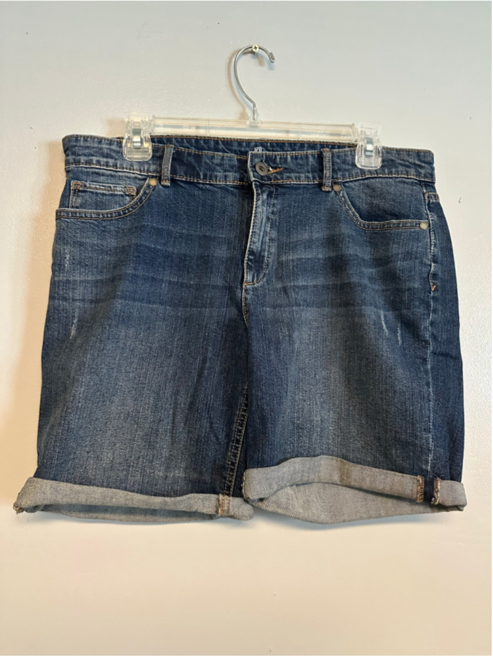 Liz Claiborne Jean Shorts Size 6 Blue Denim Mid Rise